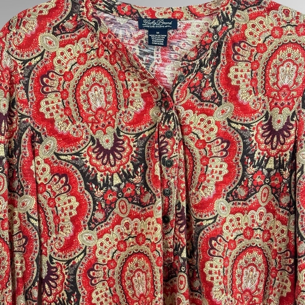 Lucky Brand Women's Red Medallion Print Boho 3/4 Sleeve Split Neck Blouse Sz M - Picture 3 of 6